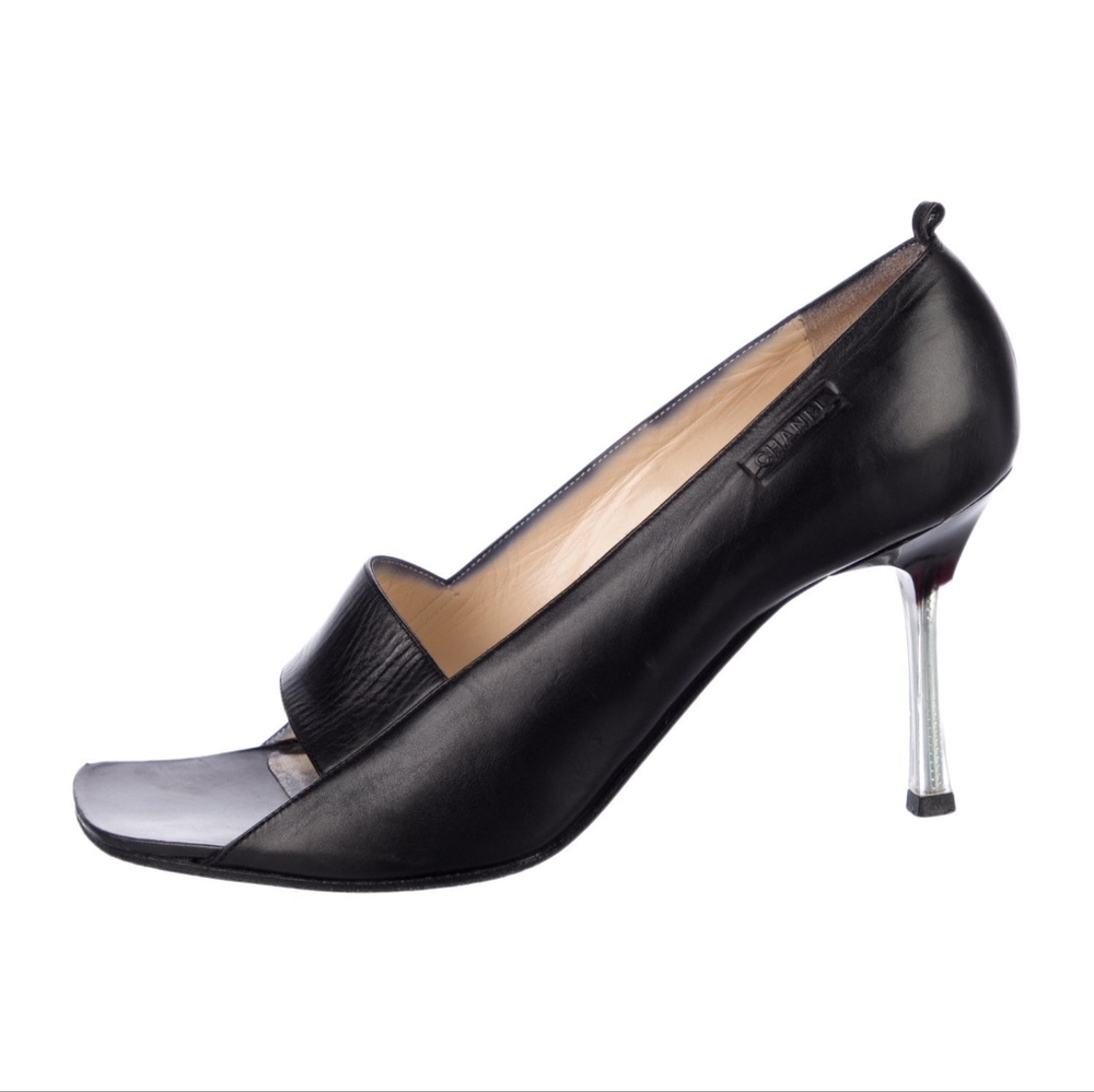 CHANEL Vintage 2000 Black Leather Pump Heels 41